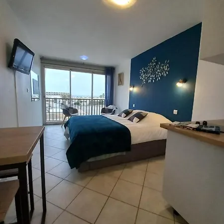 Le Privilege, Village Naturiste * Agde